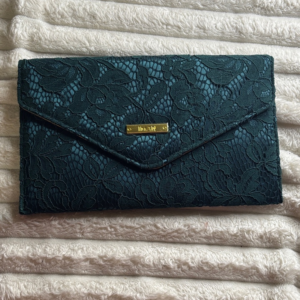 IMAN green  Lace Clutch